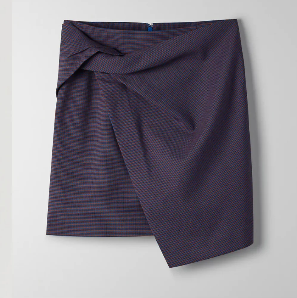 Aritzia Babaton Jethro Twisted Mini Skirt - Picture 4 of 11